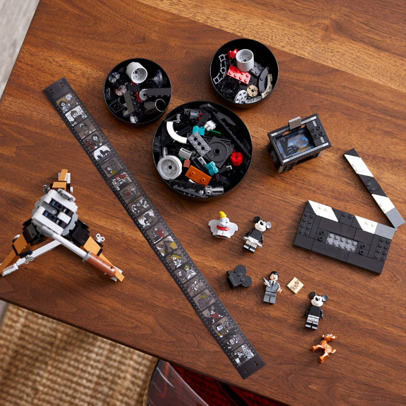 Hommage à Walt Disney Camera par (811 piéces)