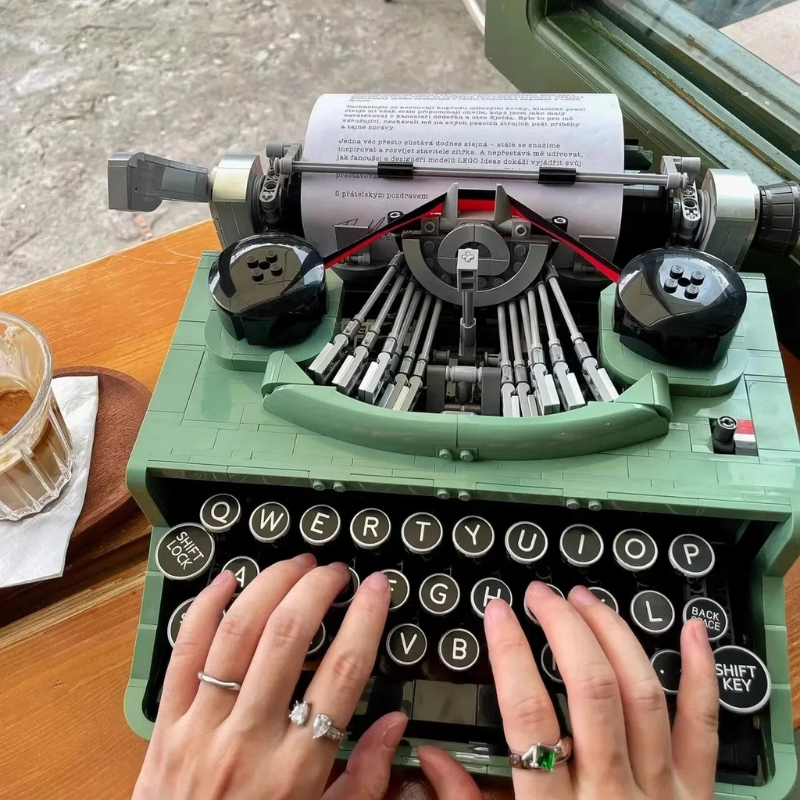 Machine à écrire Kalein 80e (2019 pièces)