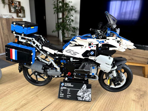 BMW R1250 GS (2396 pièces)
