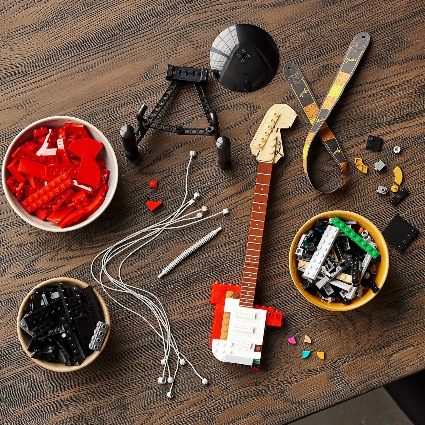 Guitare Stratocaster (1074 pièces)