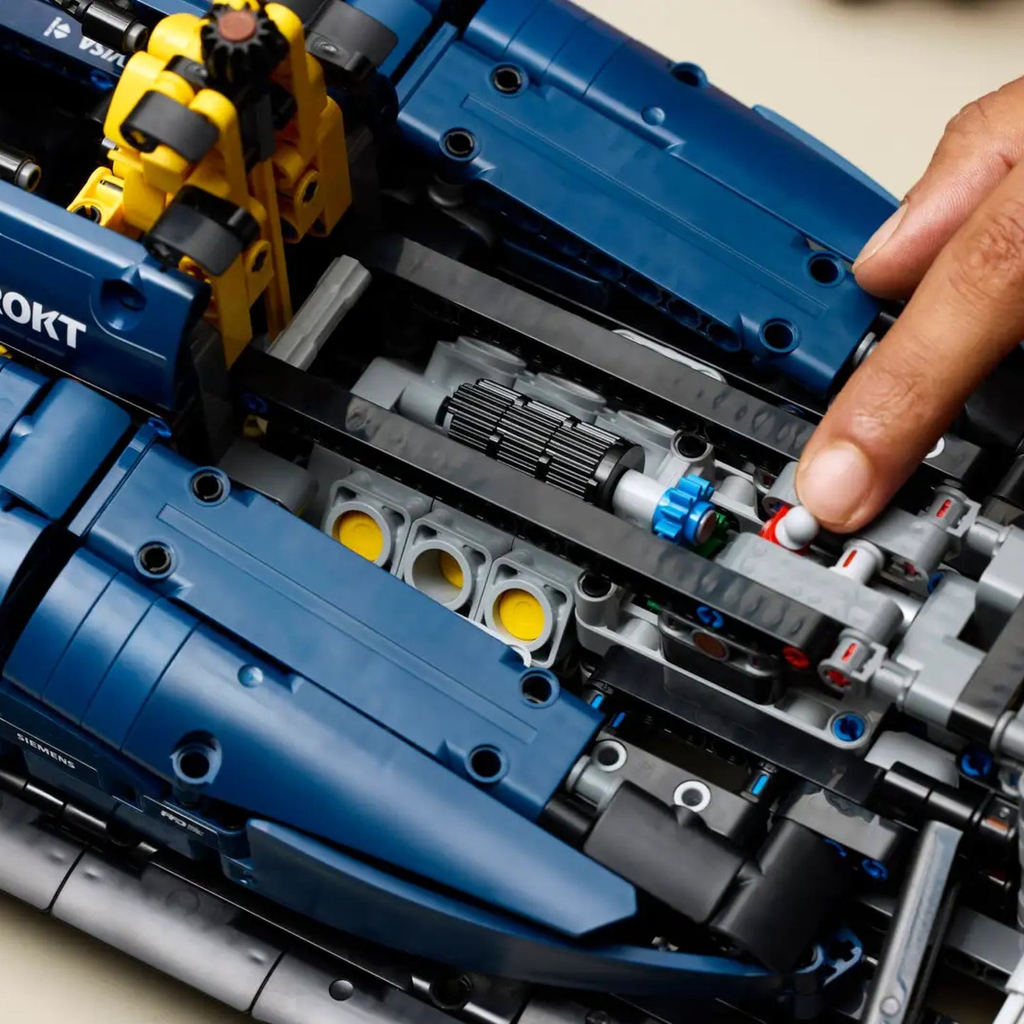 Red Bull RB20 F1 (1639 pièces)
