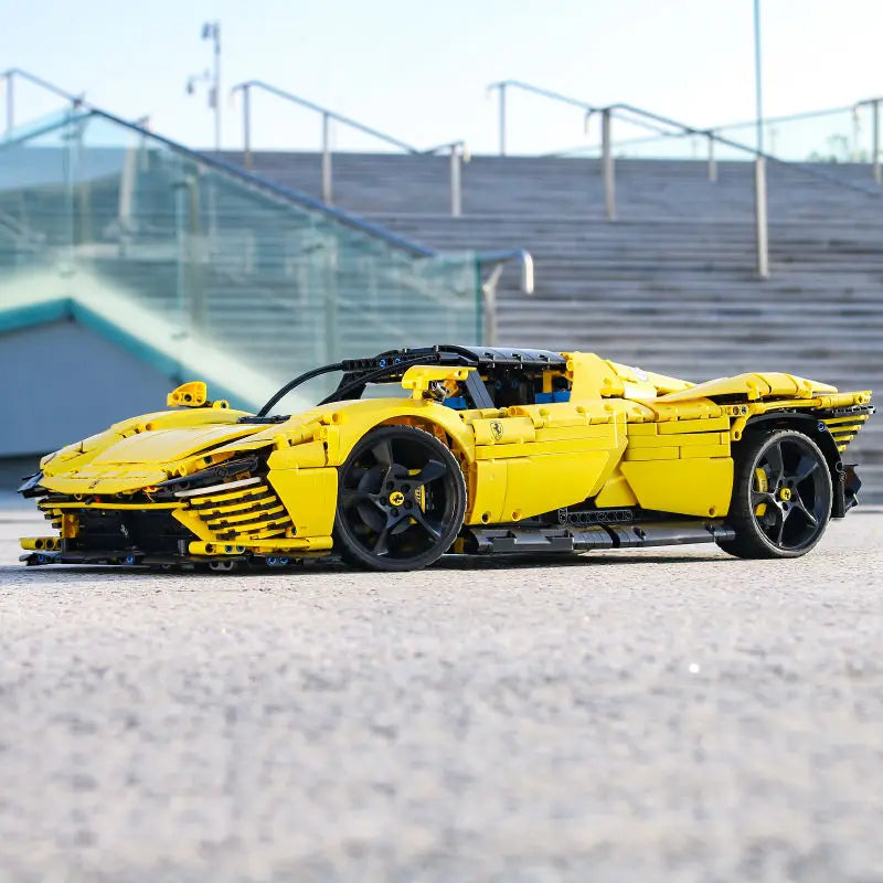 Ferrari Daytona SP3 Jaune (3778 pièces)