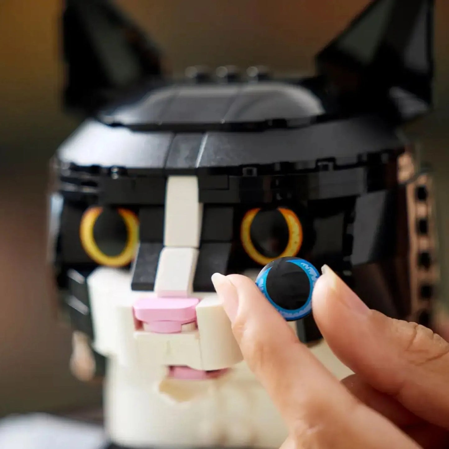 Chat Tuxedo (1 710 pièces)