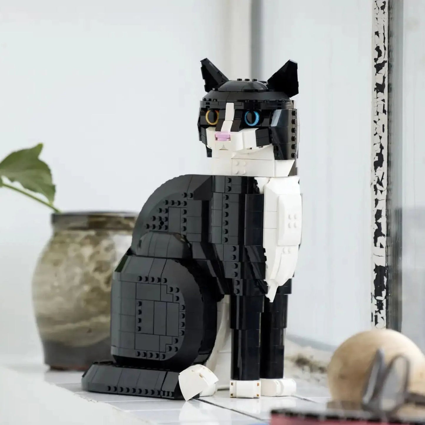 Chat Tuxedo (1 710 pièces)