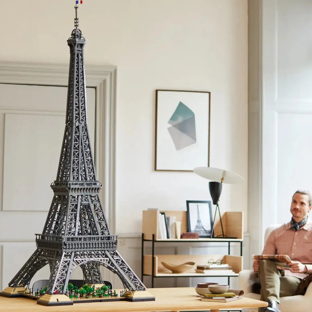 Tour Eiffel (10 001 pièces)