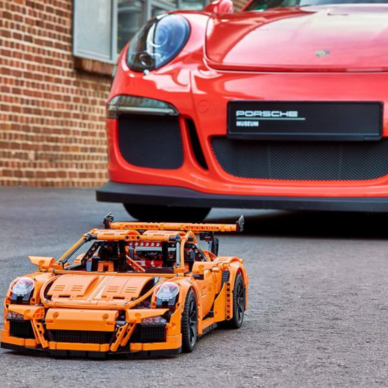 Porsche 911 GT3 RS (2014 pièces)