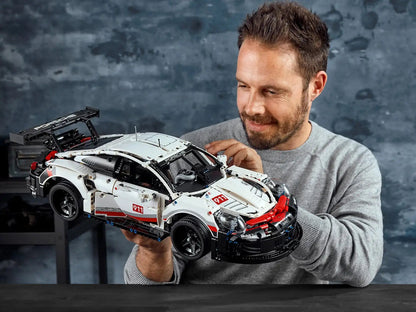 Porsche 911 RSR (1580 pièces)